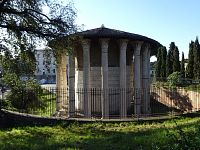 Všechny cesty vedou do Říma a chrám Hercula Olivaria (Tempio di Ercole Oleario)