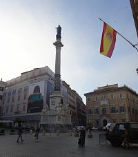 Všechny cesty vedou do Říma a sloup Neposkvrněného Početí (Colonna dell´Immacolata)