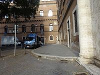 Všechny cesty vedou do Říma a socha Madama Lucrezia