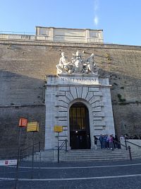 Vatikán - vstup do muzeí