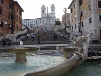 Fontána della Barcaccia