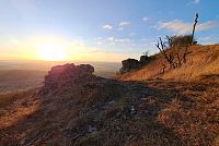 Náhorní plošina kopce Staffelberg - pohledy do okolí a na západ slunce