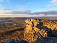Náhorní plošina kopce Staffelberg - pohledy do okolí a na západ slunce