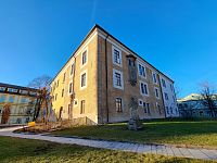 Arcibiskupský zámek Ernestinum