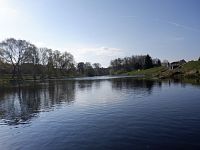 Občas přinášejí zpestření příjemné vlnky, ale od Katovic dochází k podstatnému uklidnění toku.