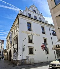 Obrázky z neněmeckého Mnichova a Hofbräuhaus – chuť a rytmus Bavorska
