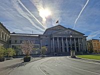 Obrázky z neněmeckého Mnichova a Max-Joseph-Platz