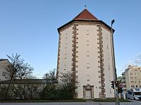 Obrázky z neněmeckého Mnichova a Hochbunker Schleißheimer Straße