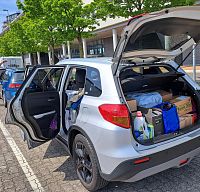 Norští celníci nechápavě kroutí hlavou. Vysvětlení, proč děláme ze SUZUKI VITARA stěhovací vůz, je jednoduché, máme dceru v Trondheimu.