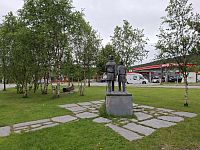 Obrázky nejenom z Laponska – socha Sámů v obci Karasjok
