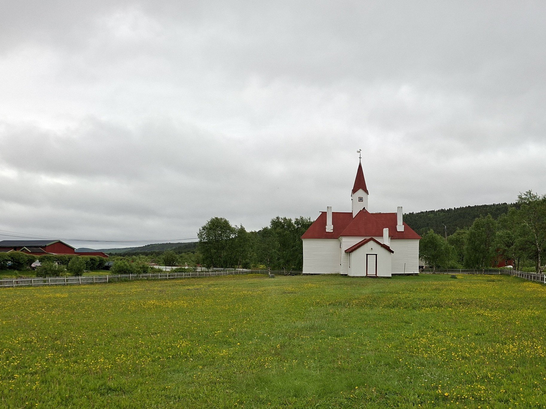 Obrázky nejenom z Laponska – Karasjok Gamble Kirke v Norsku