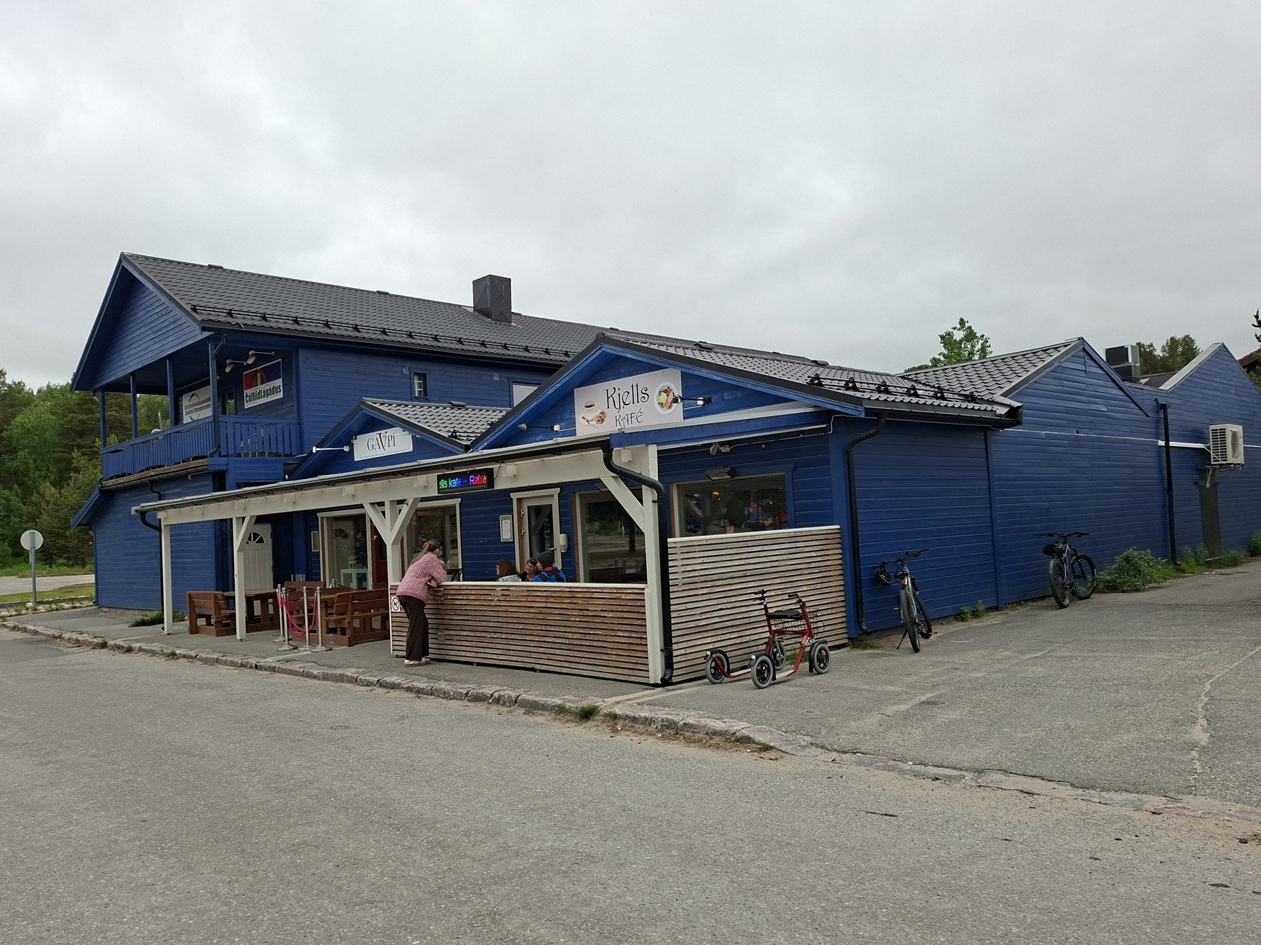 Obrázky nejenom z Laponska – Kjells Kafé v Karasjok v Norsku