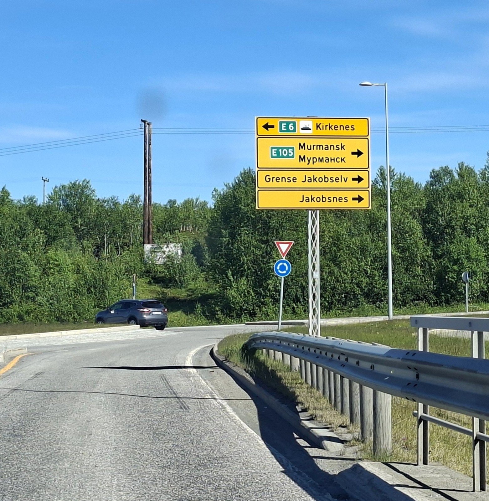 Obrázky nejenom z Laponska – hraniční silnička do Grense Jakobselv v Norsku