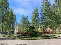 Obrázky nejenom z Laponska – socha básníka v Oulu ve Finsku