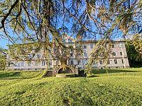 V podvečer provádím průzkum městského okolí, kde jsme ubytováni. Například si prohlížím budovu Sjømenns Aldershjem, což by měl být Domov pro důchodce z řad bývalých námořníků.