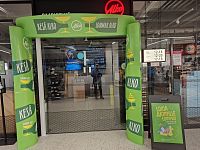 Klasická prohibice tady samozřejmě není, pouze taková skrytá. Distribuce a prodej alkoholu je výlučně v rukou státu, který má na tuto činnost zvláštní monopol.
