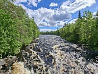 Jedná se o zajímavé výletní místo nedaleko finského města Rovaniemi.