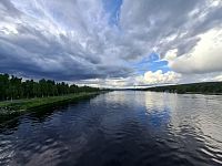 Kemijoki, protékající Rovaniemi, je se svou délkou 550 km nejdelší řekou ve Finsku.