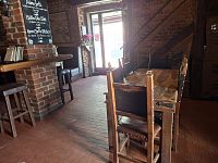 Výborný bar Porvoon Paahtimo.