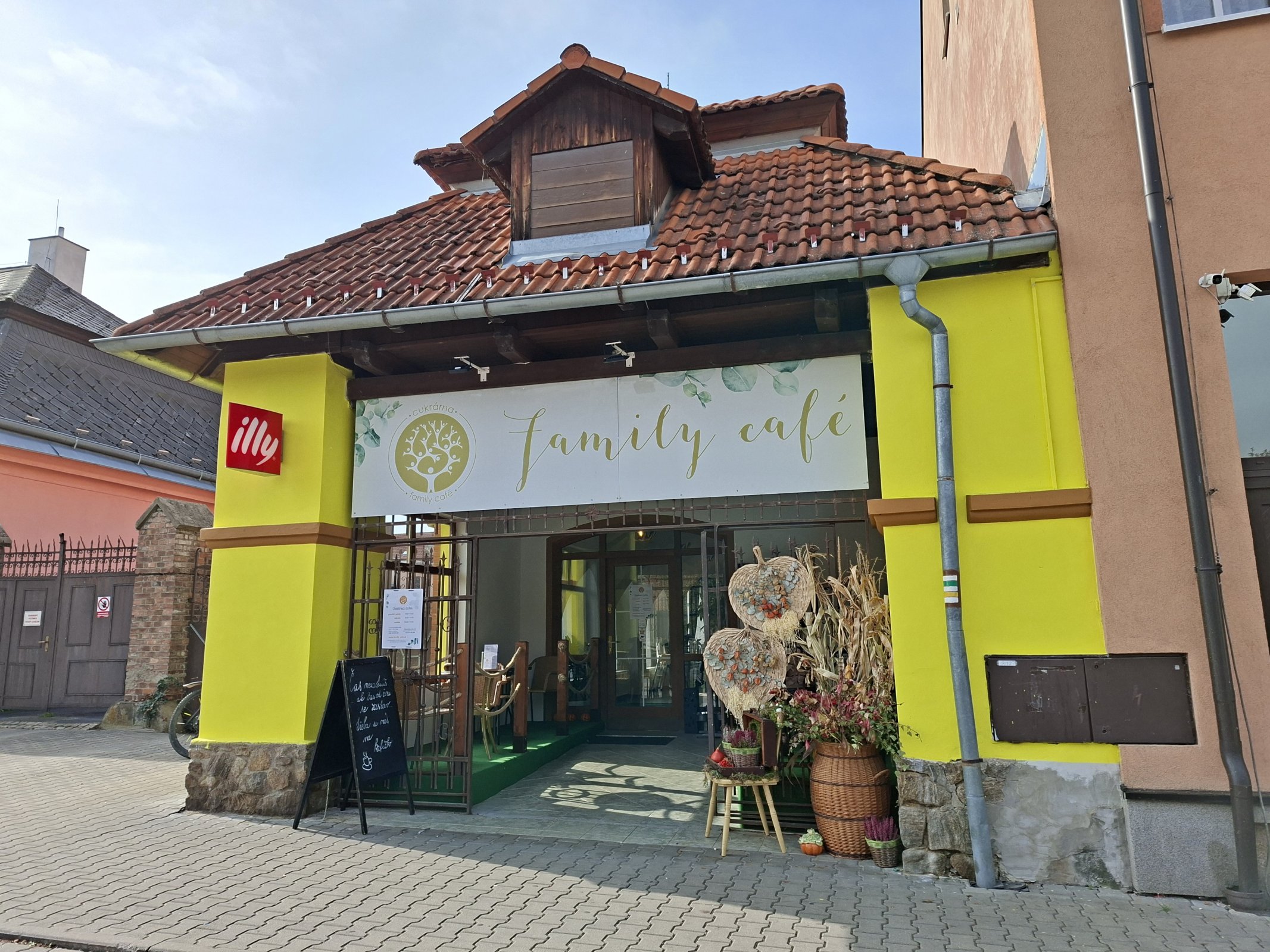 Golčův Jeníkov a Cukrárna family café