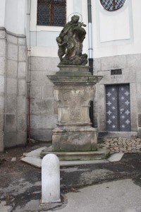 Sochy sv. Jana Nepomuckého v Karlových Varech