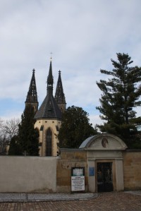 Vyšehradský hřbitov v Praze – místo národní hrdosti