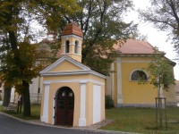 Městys Panenský Týnec  - kostel sv. Jiří a kaple sv. Jana Nepomuckého