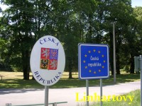 Linhartovy-státní hranice s Polskem před zámkem