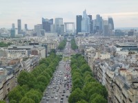 pohled z Vítězného oblouku, Champs Élisées, La Defénse