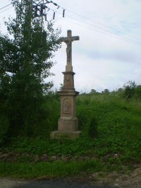kříž na kopci v Bezděkově