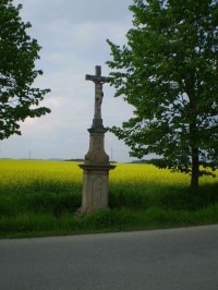 Úsov - kříž na cestě k Mohelnici