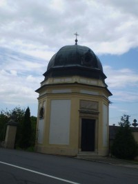 Slavětín - kaplička rodu Mathonových
