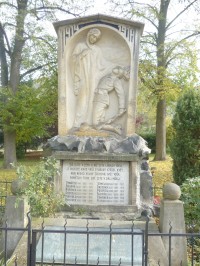 Gabrielka - pomník na hřbitově