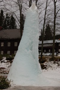 Ledová fontána