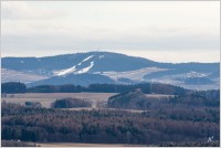 18-Výhledy z Výhledny, Buková hora se sjezdovkami do Čenkovic