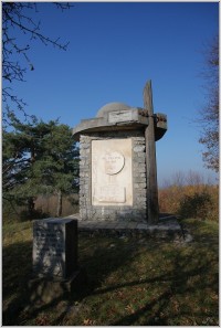 11-Máchův památník