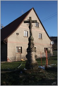 Kamenný kříž ve Vižňově