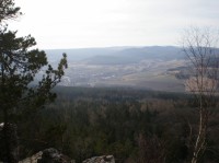 Výhled z Plešivce na Střední Brdy, v popředí Jinecké hřebeny