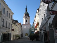 Krems - městská brána na konci pěší zóny