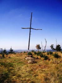 kříž s vrcholovkou na Jelení hoře
