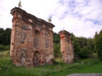 arboretum ve Valeči - iluzivní brána