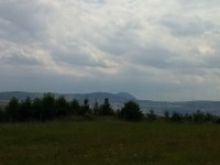 Výhled na Želenický vrch a vrch Zlatník