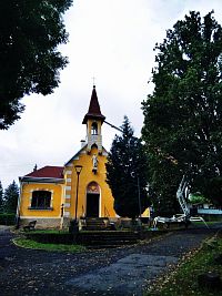 Hřbitovní kaple v Chlumci