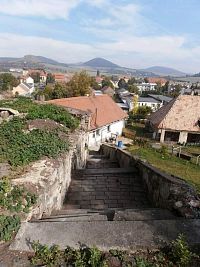 Zámecké schody, které dnes nebyly vidět při naší návštěvě, Fotka je zhotovená před pár lety