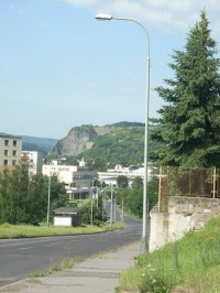 Mlýništský vodopád a zámek Krásné Březno