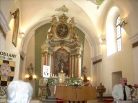 Oltář v kostele Sv.Apolináře