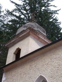 Na věži kostela socha sv.Kiliána