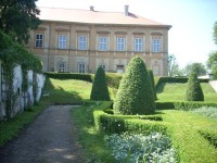 Pohled k zámku v knížecí zahradě
