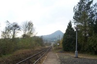 Pohled od nádraží na hrad Ronov
