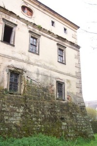 9.Pohled na zadní část zámku